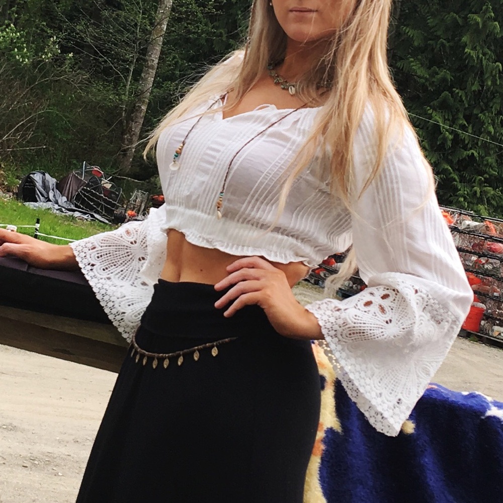 Ivory lace long sleeve crop top